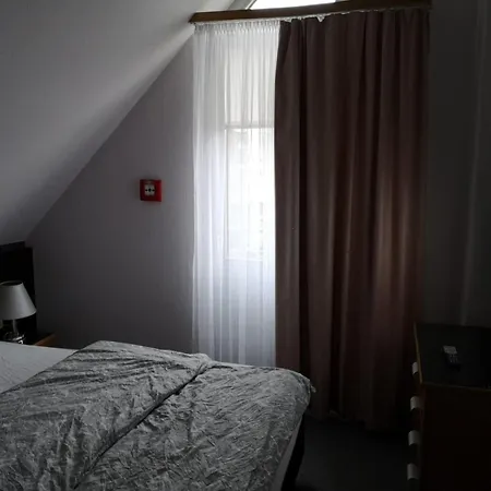 Sindel Living Service Or Business Duplex Near Daimler